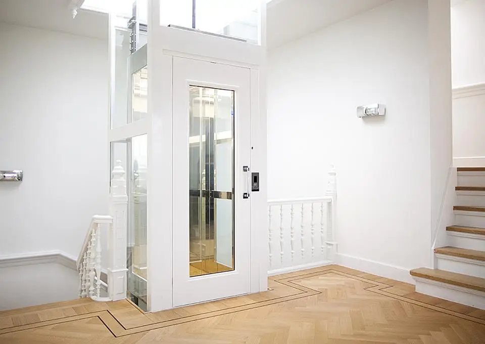 lift orang untuk penumpang di rumah